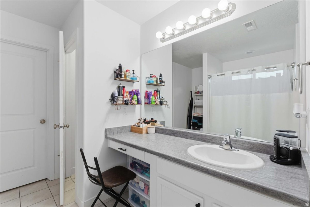 1596 W PARKVIEW DR Syracuse, UT 84075