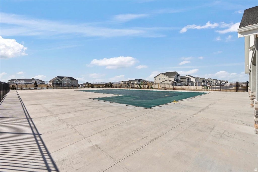 1596 W PARKVIEW DR Syracuse, UT 84075