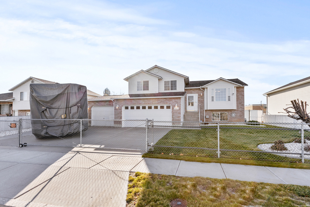 3077 W 4650 S Roy, UT 84067