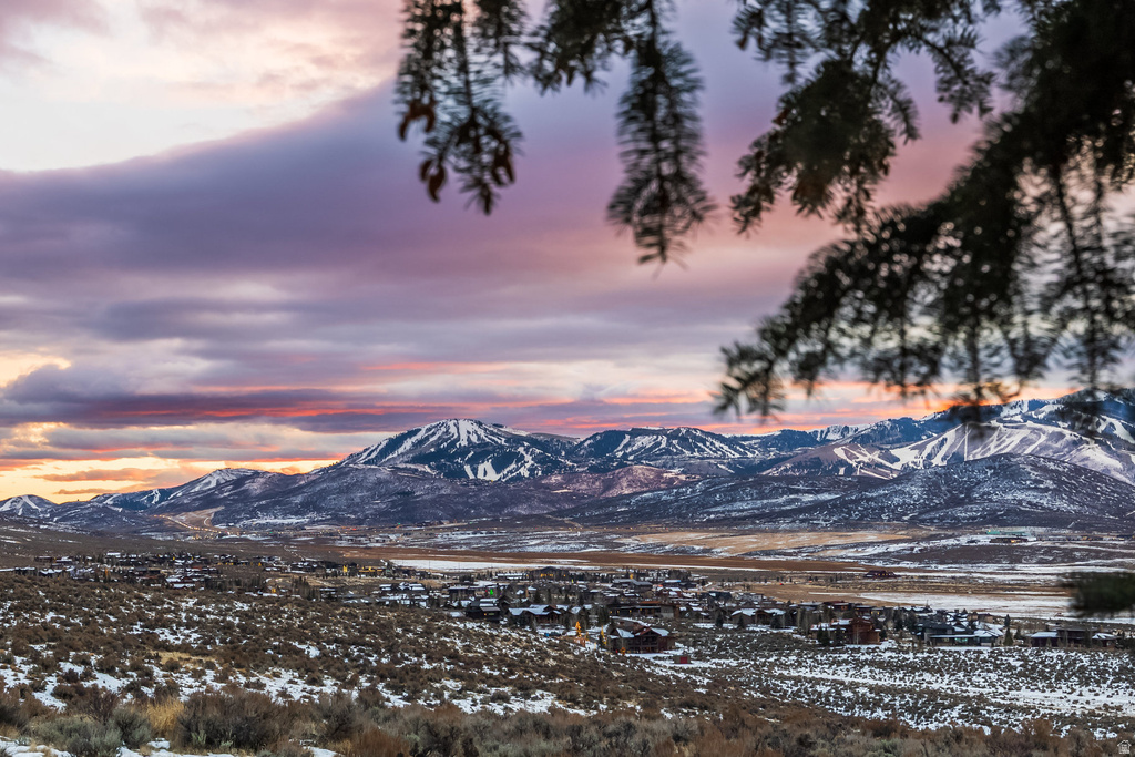 7701 N WEST HILLS TRL Park City, UT 84098