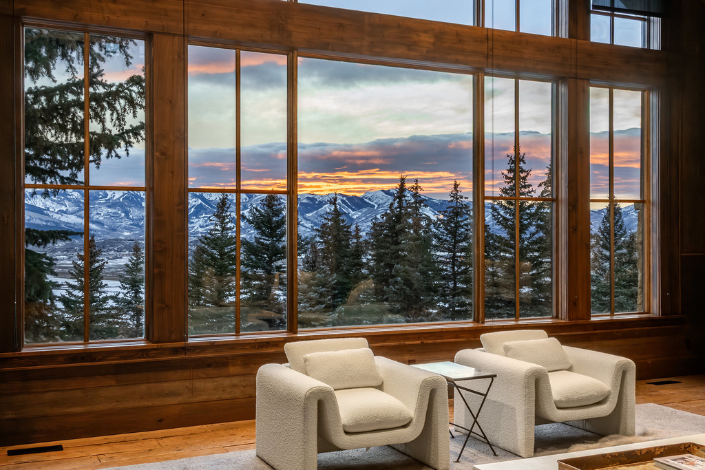 7701 N WEST HILLS TRL Park City, UT 84098