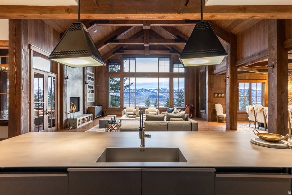 7701 N WEST HILLS TRL Park City, UT 84098