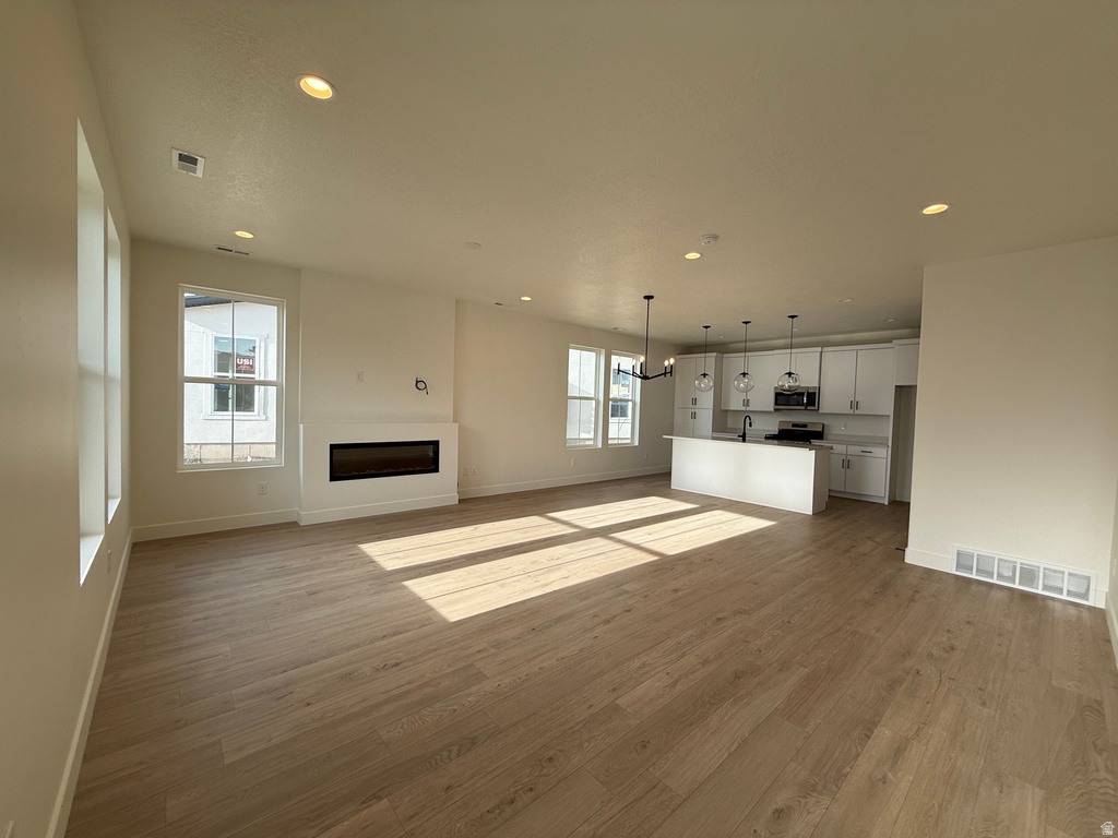 7002 W HIDDEN HILLS WAY #183 West Jordan, UT 84081