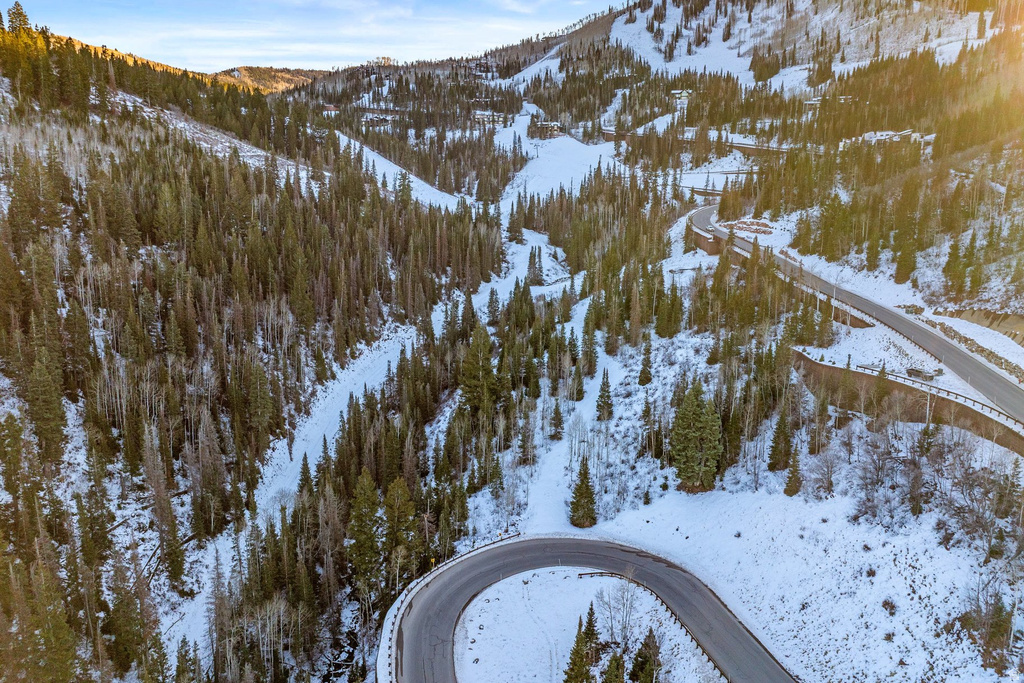 159  WHITE PINE RD Park City, UT 84060