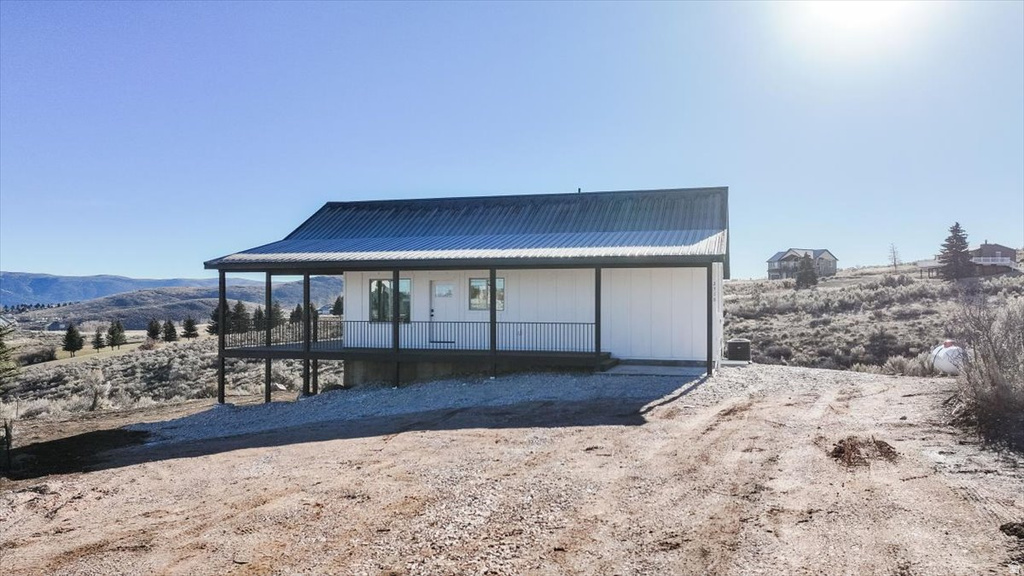 2710 S DRIVER CIR Garden City, UT 84028