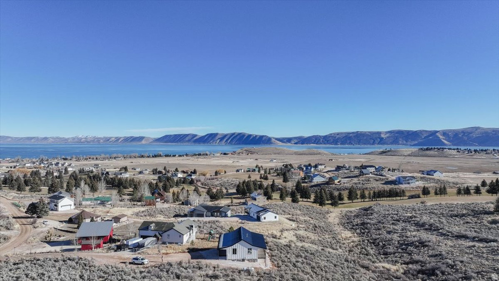 2710 S DRIVER CIR Garden City, UT 84028