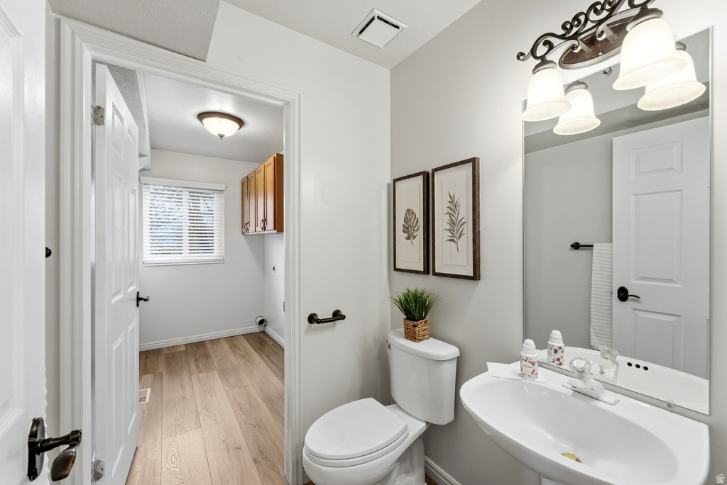 11697 S TATTERED ANGEL CV Riverton, UT 84065