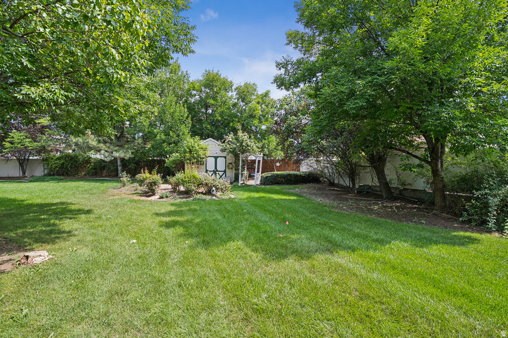 11697 S TATTERED ANGEL CV Riverton, UT 84065