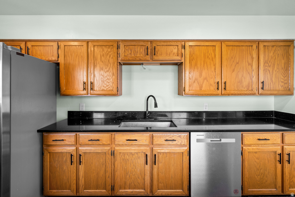 3877 S 4400 W West Valley City, UT 84120