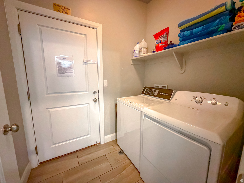 1920 E FIESTA LN St George, UT 84770