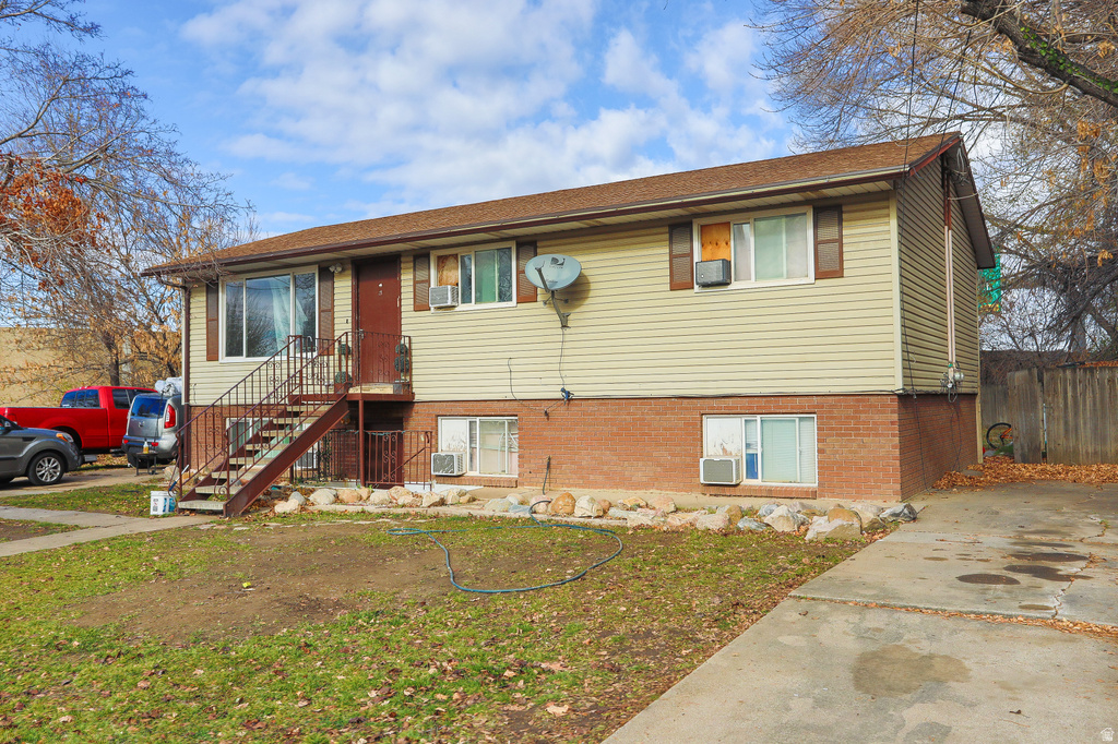 105 E WILSON RD North Salt Lake, UT 84054