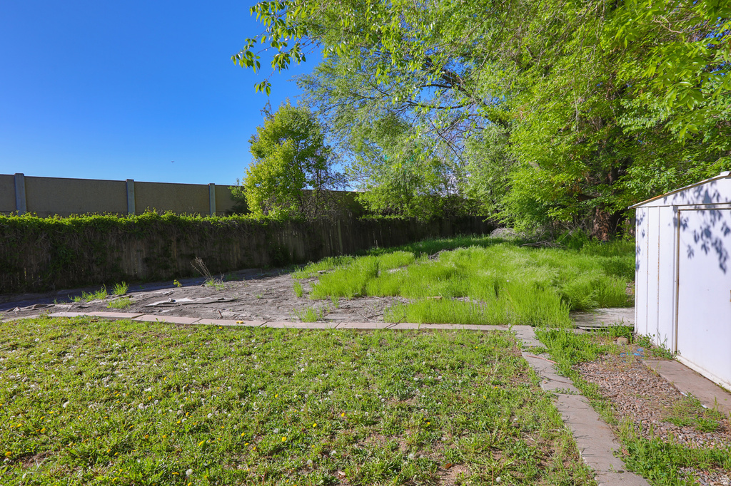 105 E WILSON RD North Salt Lake, UT 84054