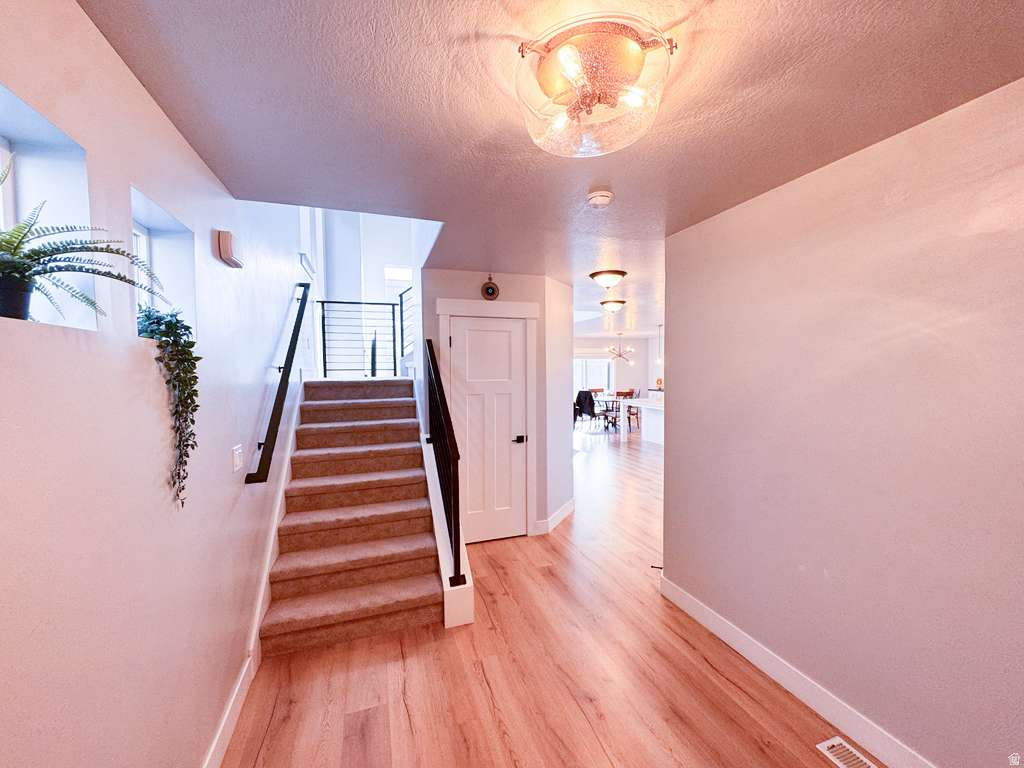 977 W BRENNAN ST Bluffdale, UT 84065