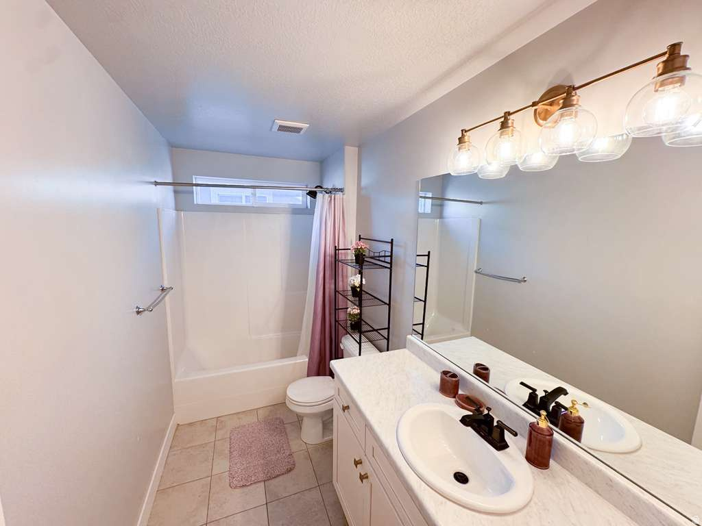 977 W BRENNAN ST Bluffdale, UT 84065