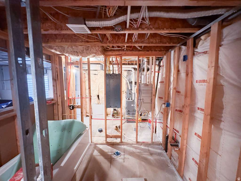 977 W BRENNAN ST Bluffdale, UT 84065