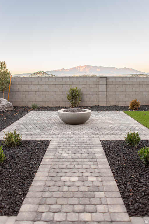 347 E MAYFIELD WOODS LN Washington, UT 84780