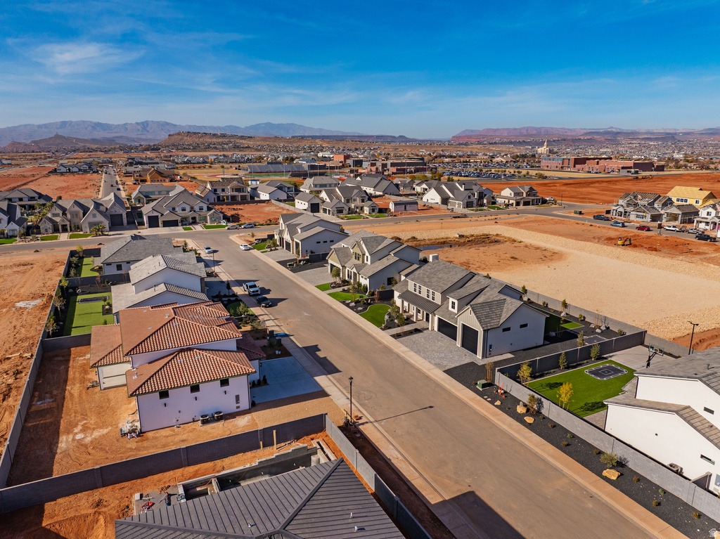 347 E MAYFIELD WOODS LN Washington, UT 84780