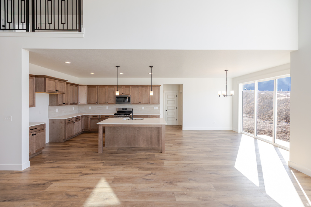 907 N BANNER DR #611 Saratoga Springs, UT 84045