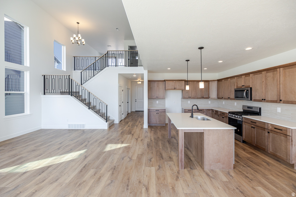 907 N BANNER DR #611 Saratoga Springs, UT 84045