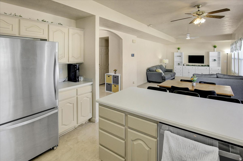 1450 S 400 E Kaysville, UT 84037