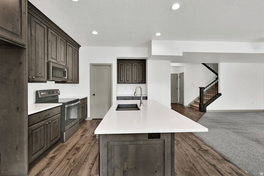 6899 S COOK DR South Weber, UT 84405