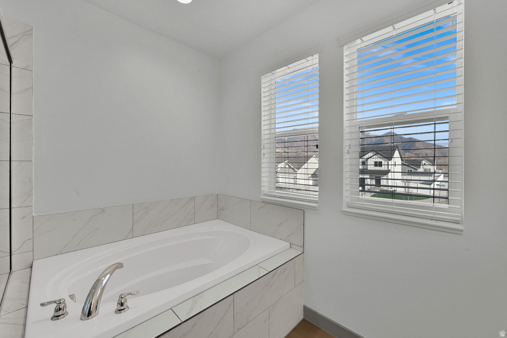 6899 S COOK DR South Weber, UT 84405