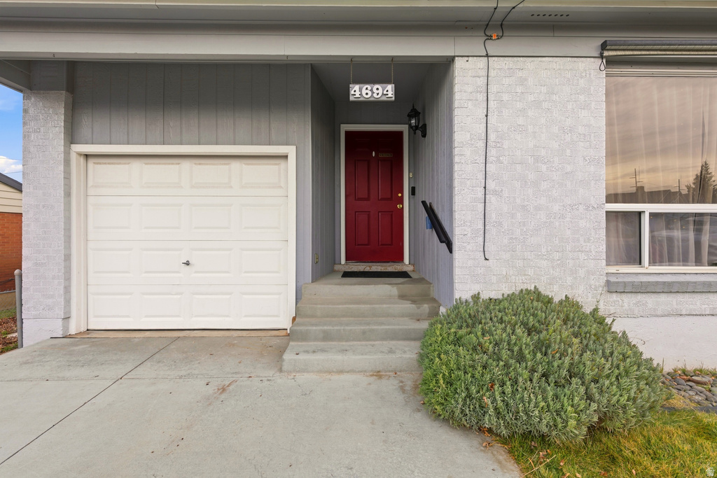 4694 S RIDGELINE DR Washington Terrace, UT 84405