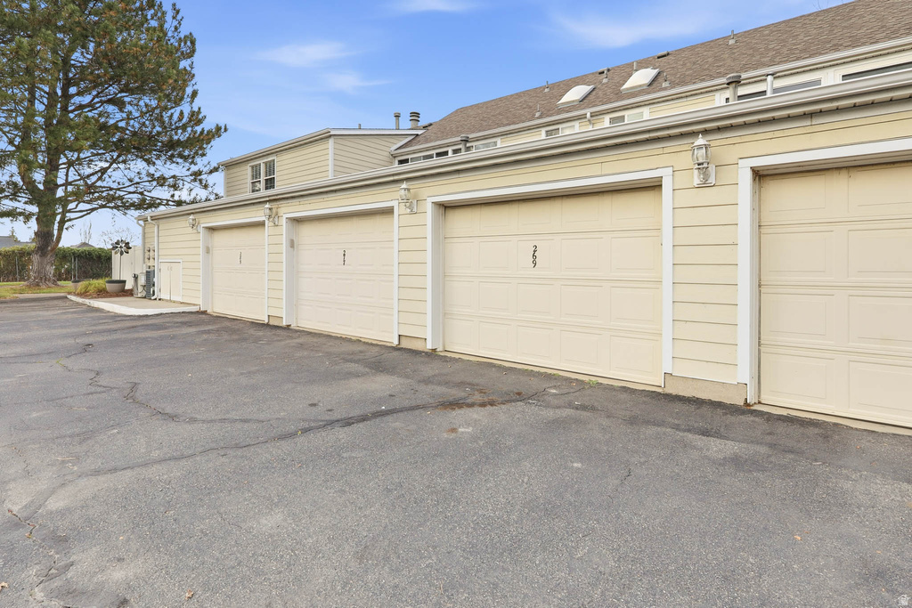 269 W PARK LN Centerville, UT 84014