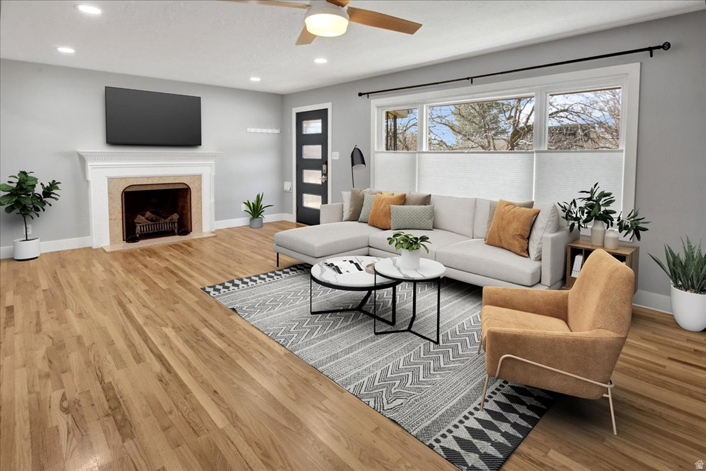 2726 TYLER AVE Ogden, UT 84403