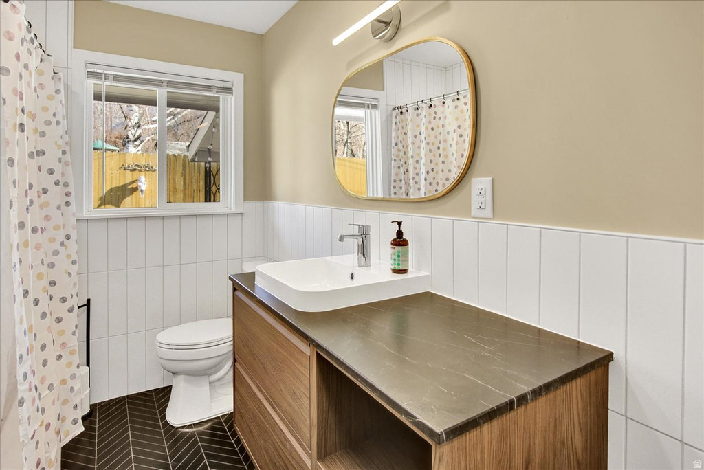 2726 TYLER AVE Ogden, UT 84403