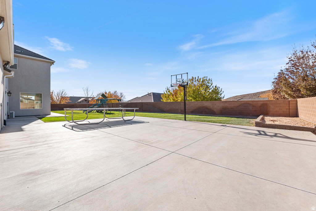 2334 S LAST CHANCE DR Washington, UT 84780