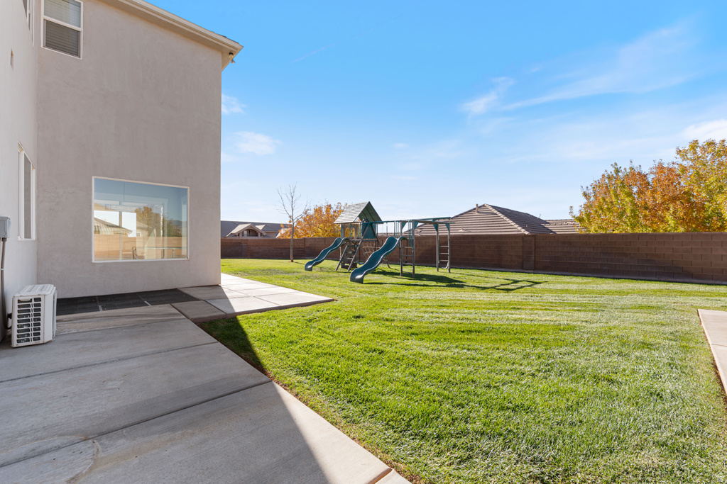 2334 S LAST CHANCE DR Washington, UT 84780