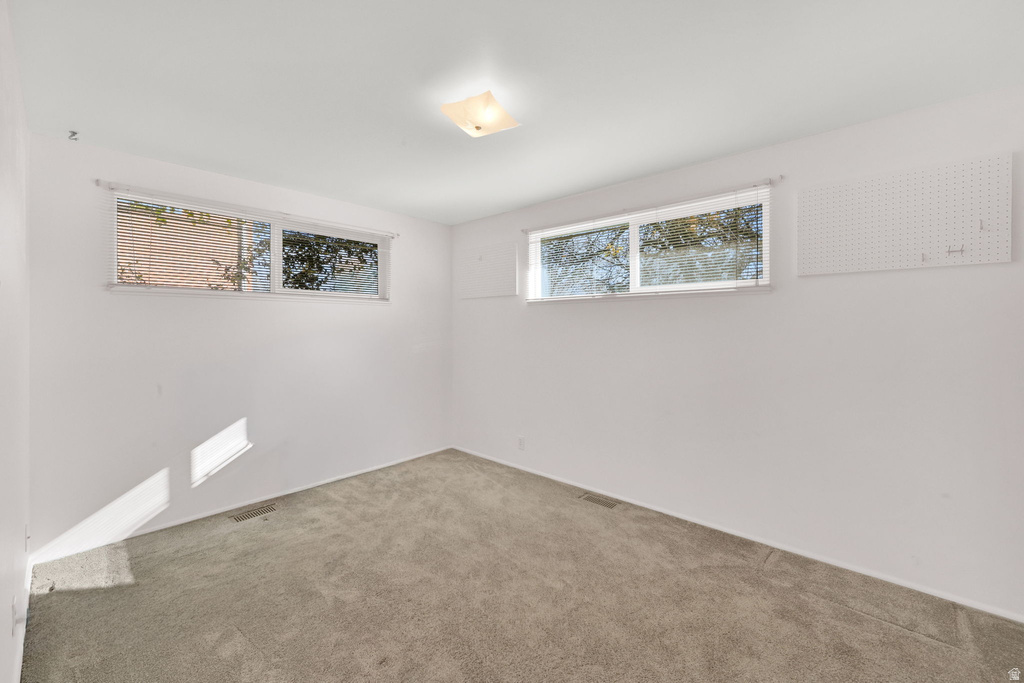 104 W 250 S Kaysville, UT 84037