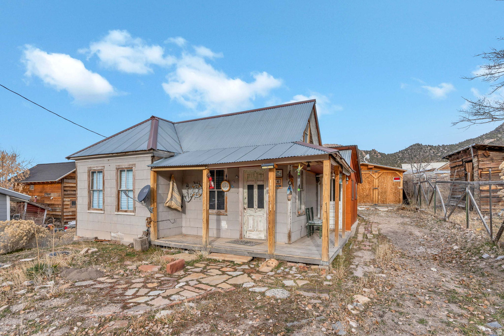 490 W SIOUX AVE Eureka, UT 84628