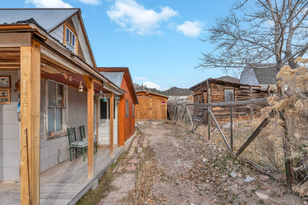 490 W SIOUX AVE Eureka, UT 84628