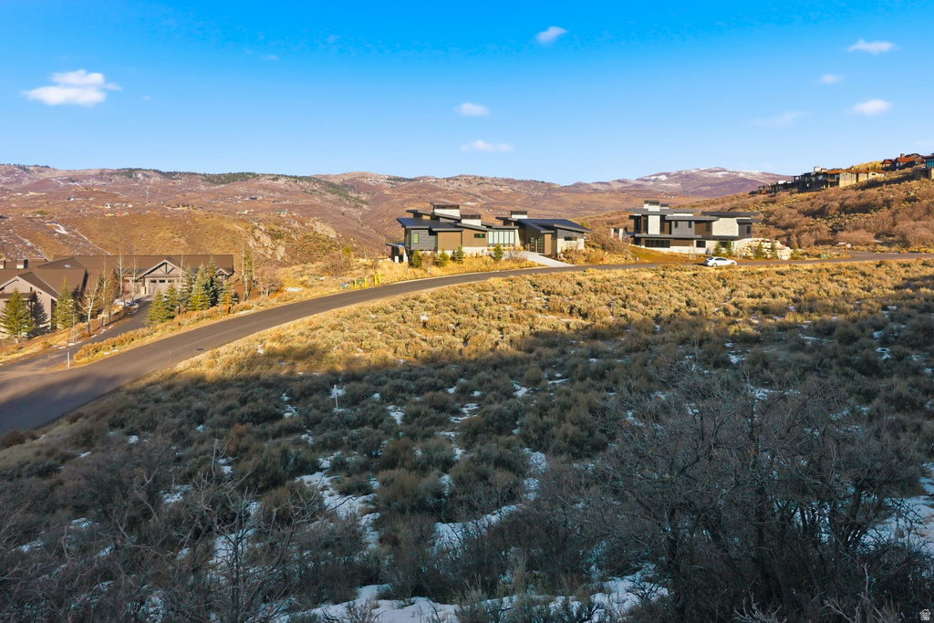 2562 E CANYON GATE RD Park City, UT 84098
