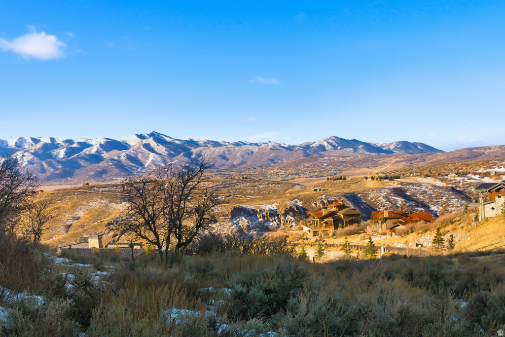 2562 E CANYON GATE RD Park City, UT 84098