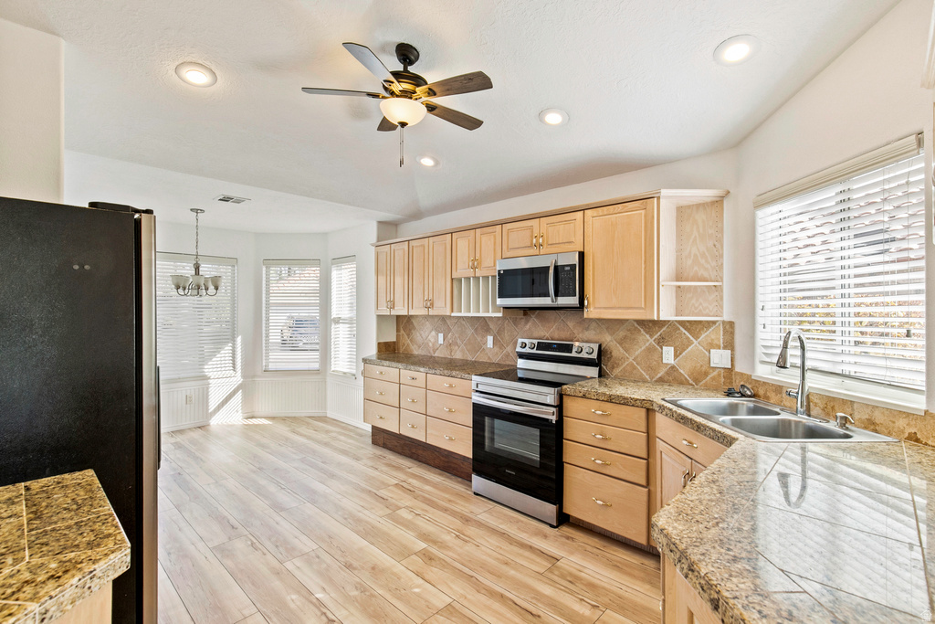 356 N CACTUS LN #7 Washington, UT 84780