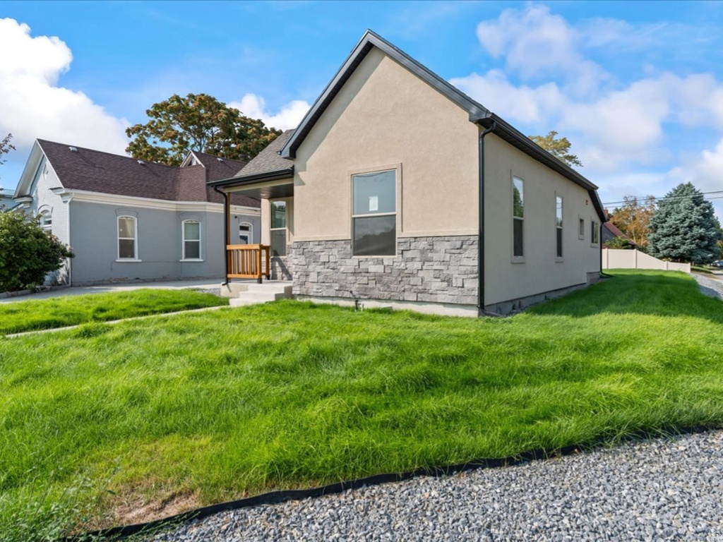 221 E 4800 S Salt Lake City, UT 84107