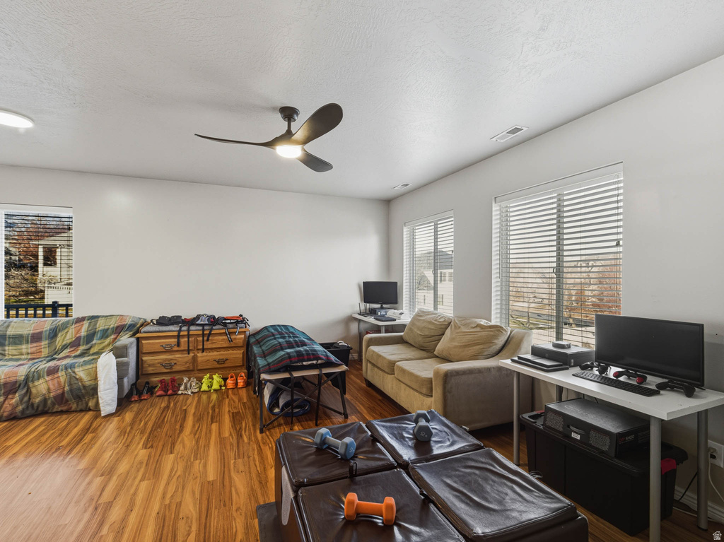 11541 S HARVEST CREST WAY South Jordan, UT 84095