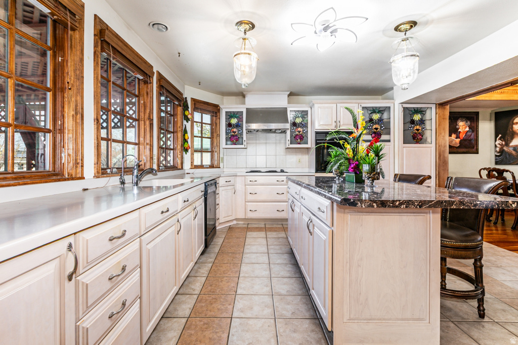 9650 S BUTTONWOOD DR Sandy, UT 84092