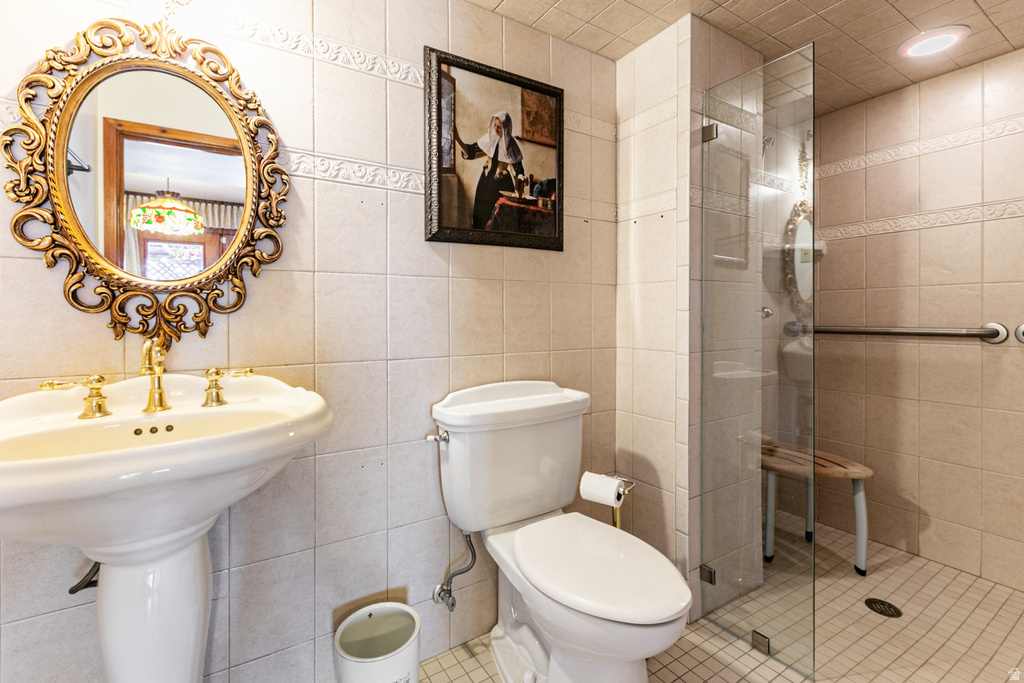 9650 S BUTTONWOOD DR Sandy, UT 84092