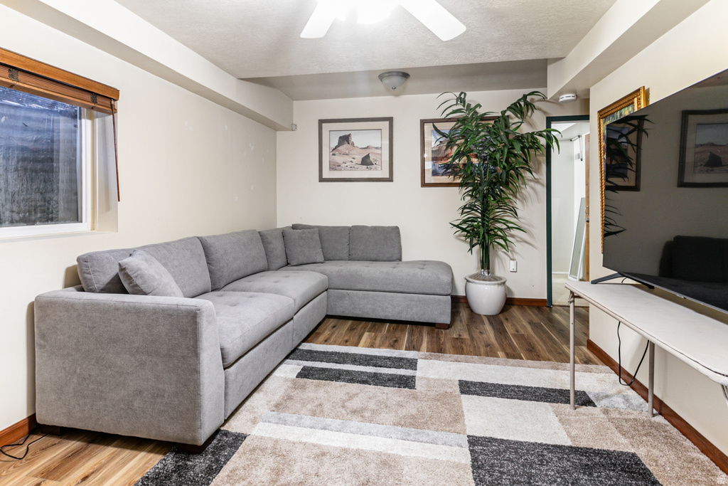 9650 S BUTTONWOOD DR Sandy, UT 84092