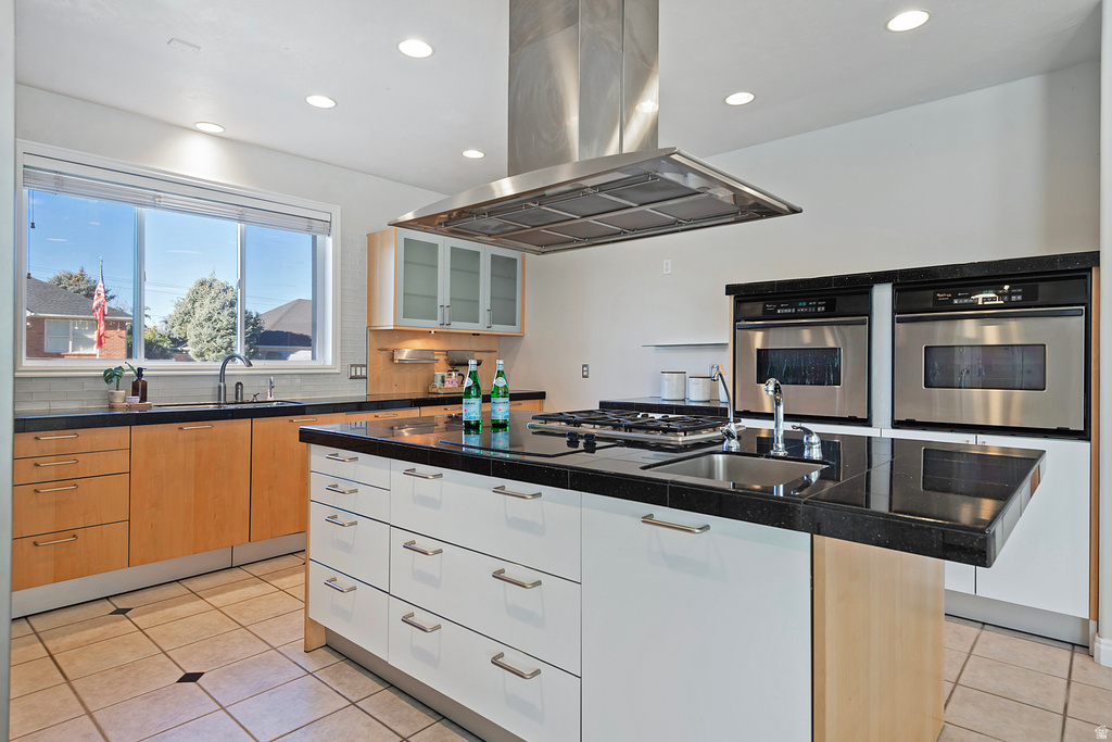 7993 S ELDON WAY Cottonwood Heights, UT 84093