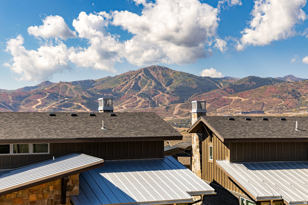 11691 N SHORELINE DR Hideout, UT 84036