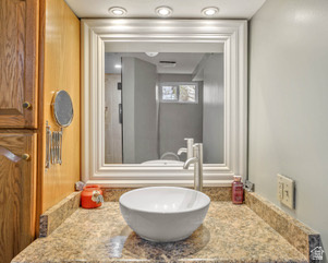 2178 W ARTHUR DR West Jordan, UT 84084