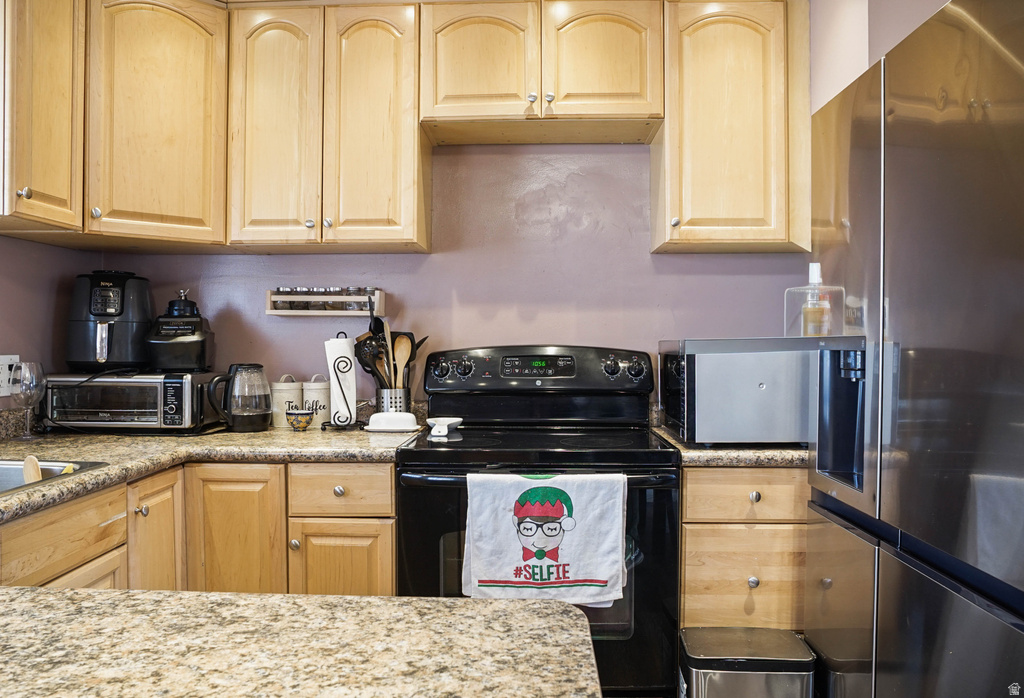 2178 W ARTHUR DR West Jordan, UT 84084