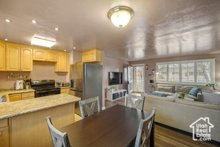 2178 W ARTHUR DR West Jordan, UT 84084