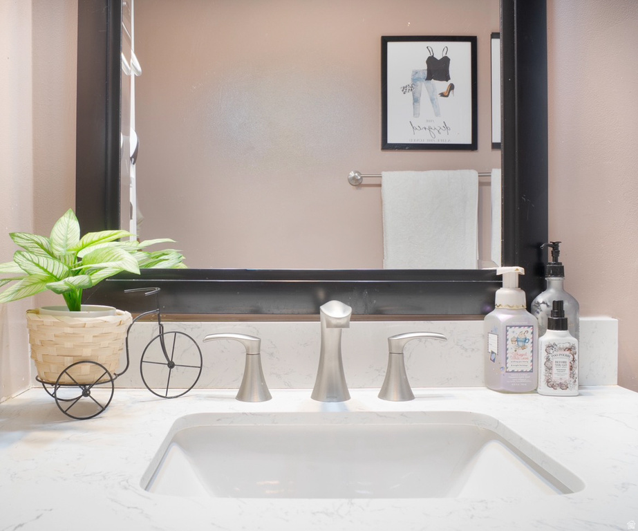 2178 W ARTHUR DR West Jordan, UT 84084