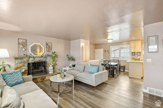 2178 W ARTHUR DR West Jordan, UT 84084